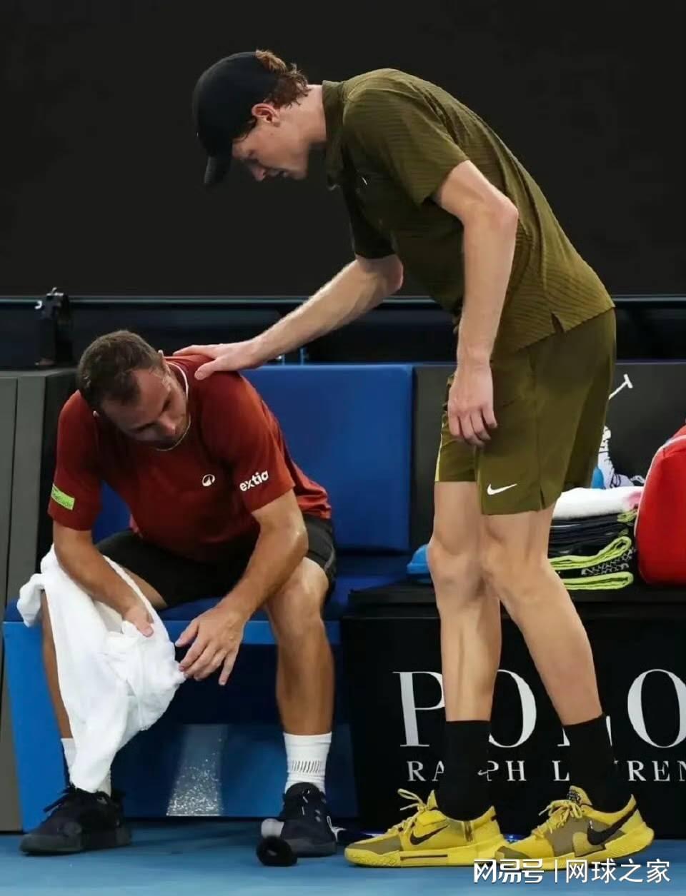 星空娱乐-辛纳分享美网输球后一关键改变，大坂战袍遭吐槽cos新白娘子传奇