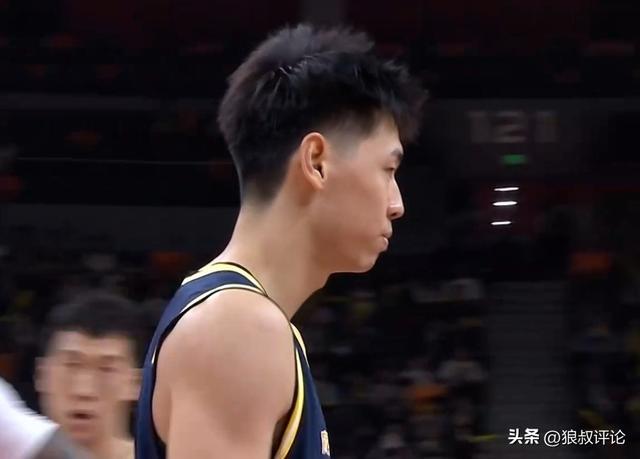 星空娱乐-加盟广东首秀！崔永熙5中1得2分3板 单挑赵继伟后仰跳投+追身大帽